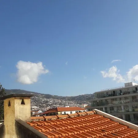 Madeira Happiness Апартаменты Фуншал
